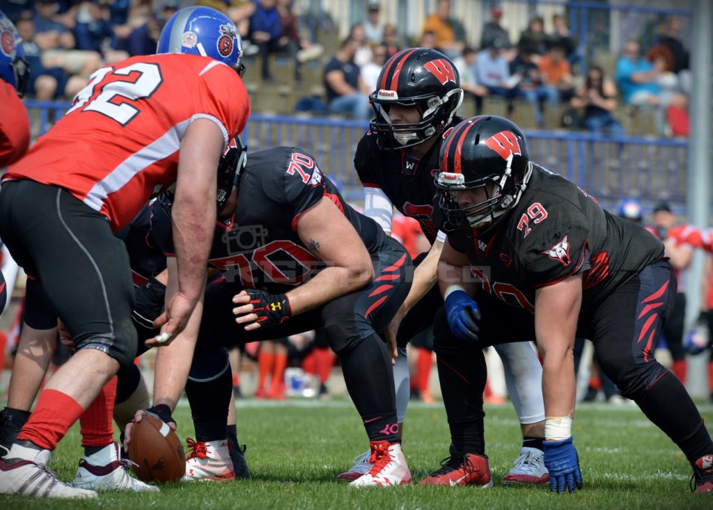 Hungarian Football League: Budapest Wolves, Enthroners ...