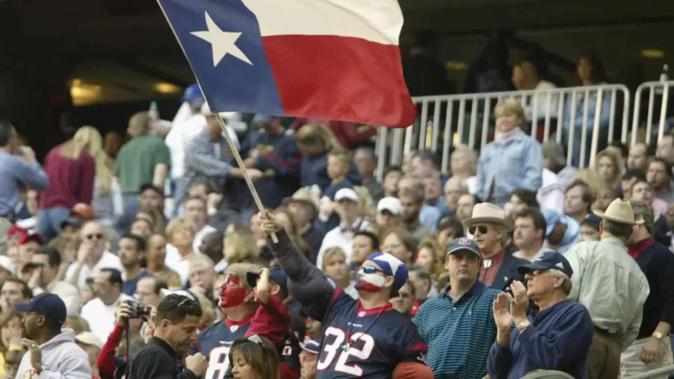 Texans to play remaining home games at NRG Stadium with fans