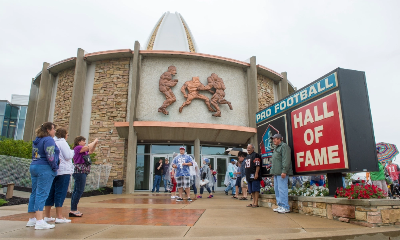 Pro Football Hall Of Fame To Open All Its Exhibits Friday