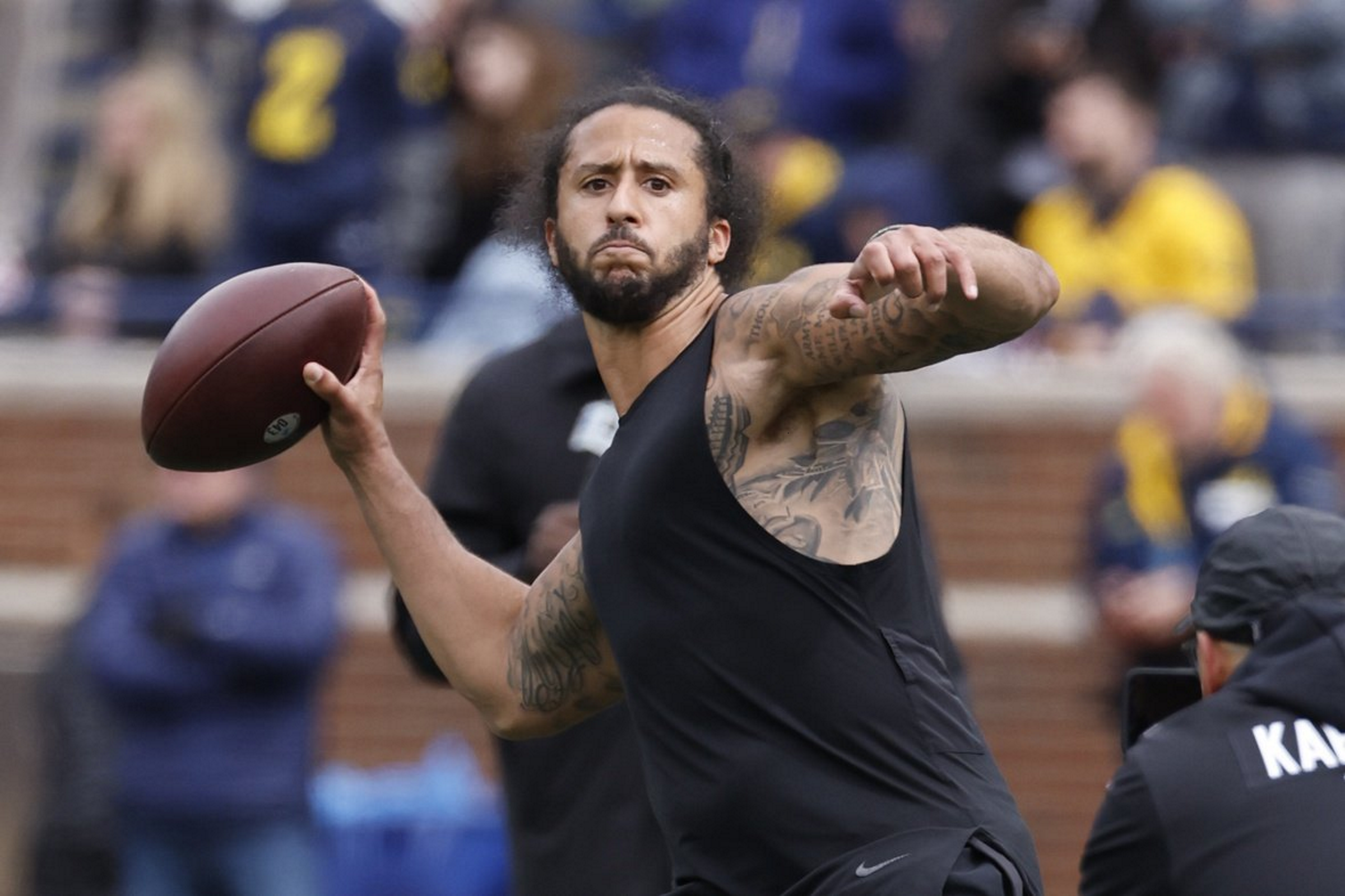 Colin Kaepernick works out with Raiders on Wednesday