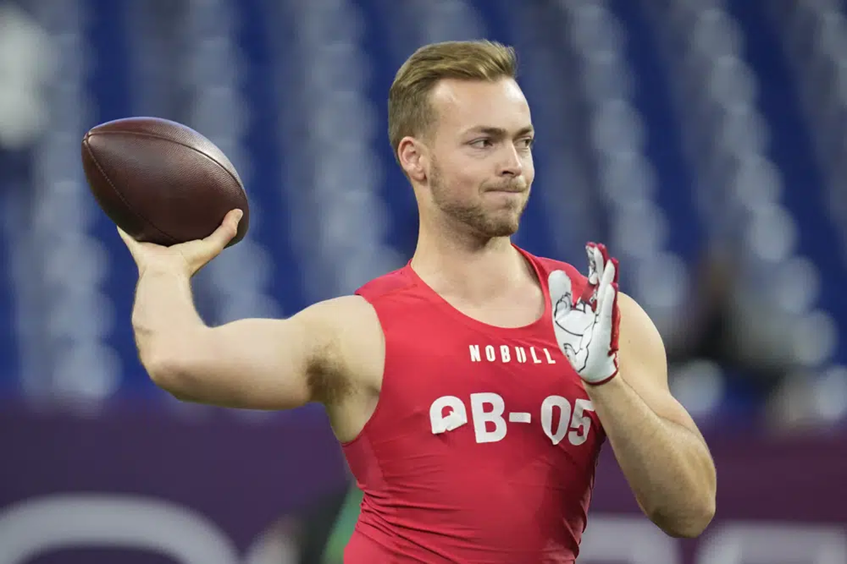 Quarterbacks come off board at record rate in NFL draft