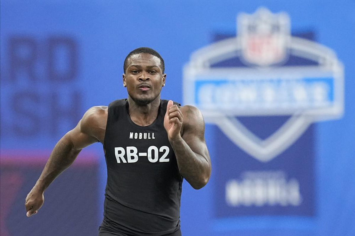 Achane has fastest 40yard time among RBs at NFL combine